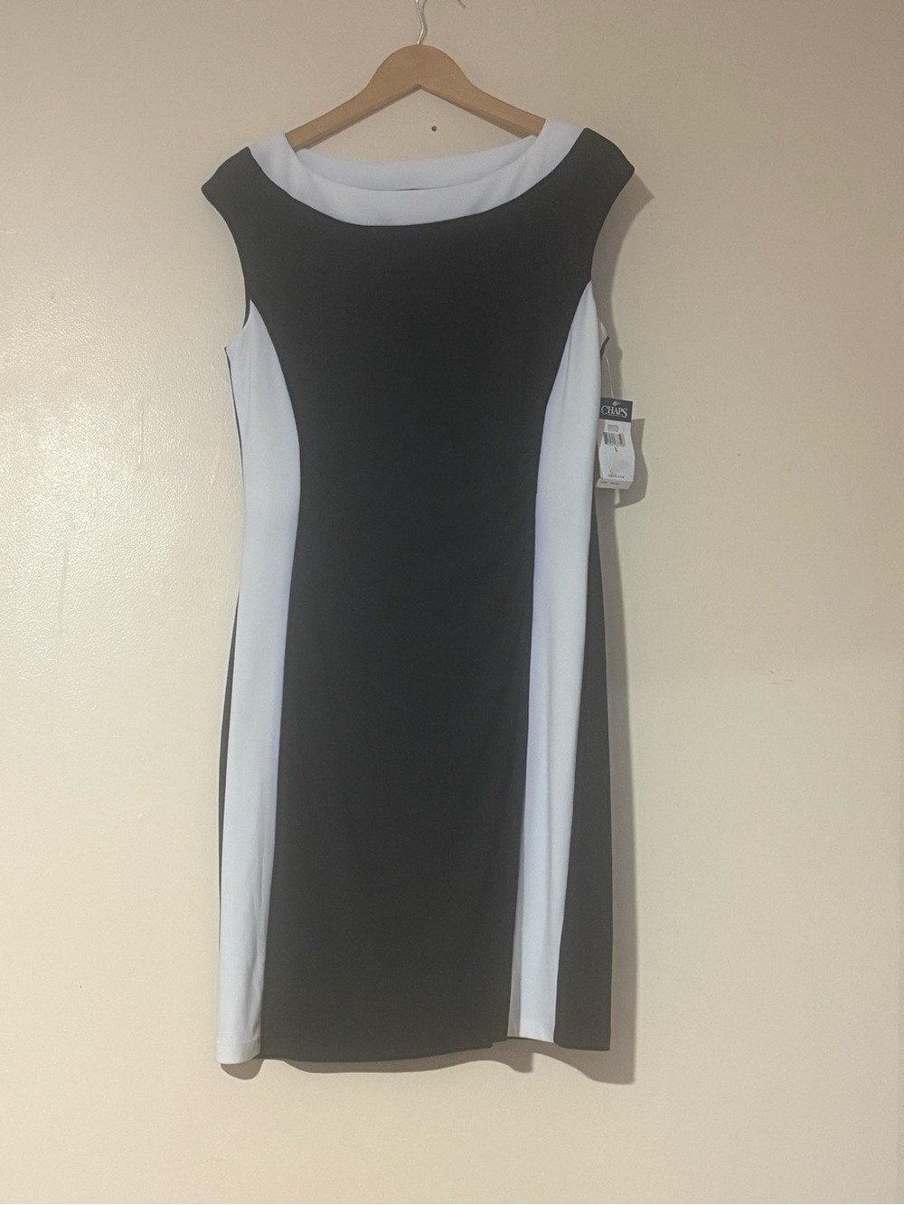 Chaps Black and White Cap-Sleeve Colorblock Midi Dress